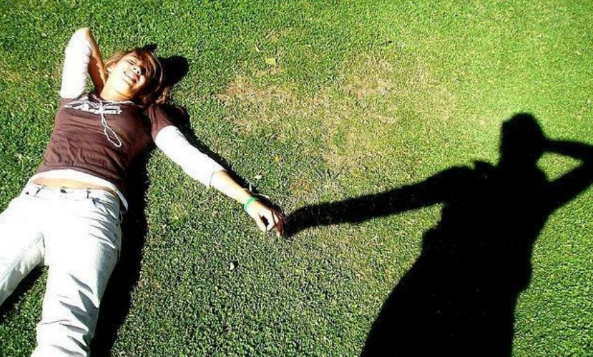 Silly couple photo idea